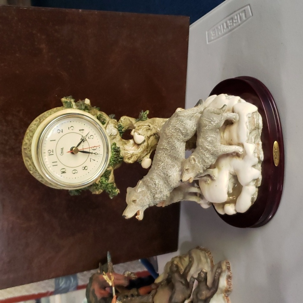 Rubg's COLLECTION  Clock statue with 3 wolfs - Picture 15 of 15
